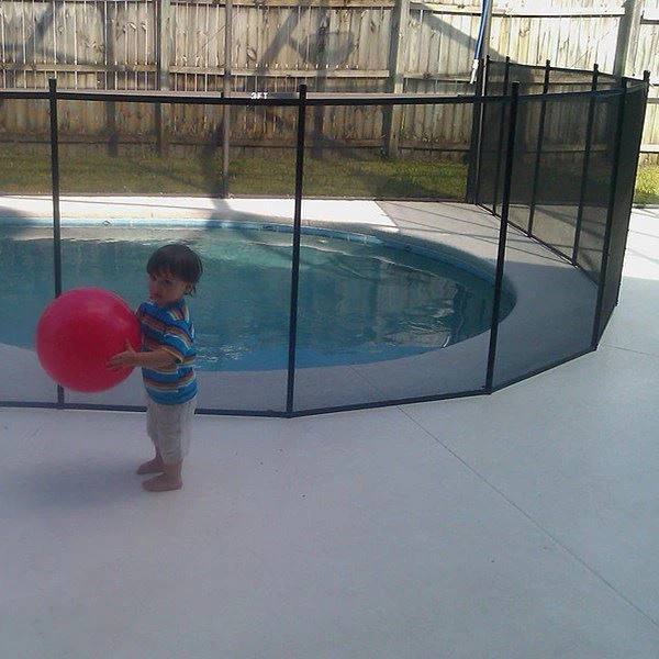baby fence around pool-5